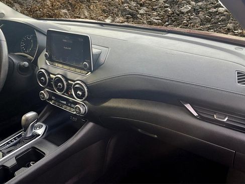 Used 2021 Nissan Sentra SV image 15