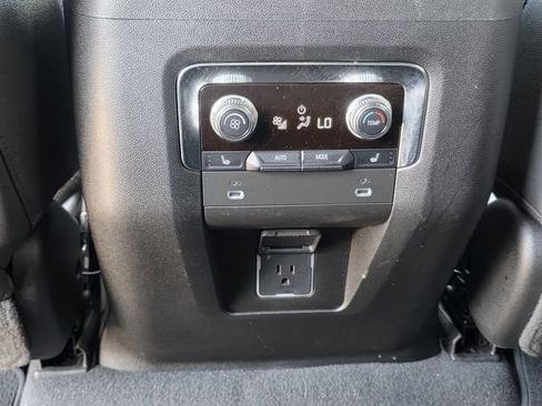 Used 2023 GMC Yukon AT4 w/ Technology Package image 19