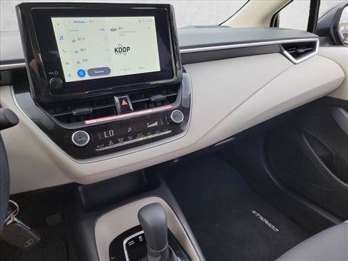Used 2026 Toyota Corolla LE FWD image 21