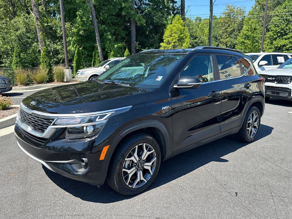 Used 2021 Kia Seltos EX AWD/4WD image 3