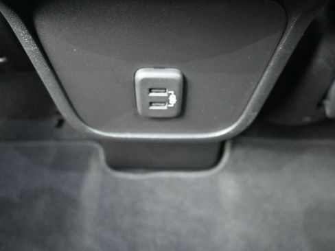 Used 2022 Chevrolet Equinox LS w/ LS Convenience Package image 18