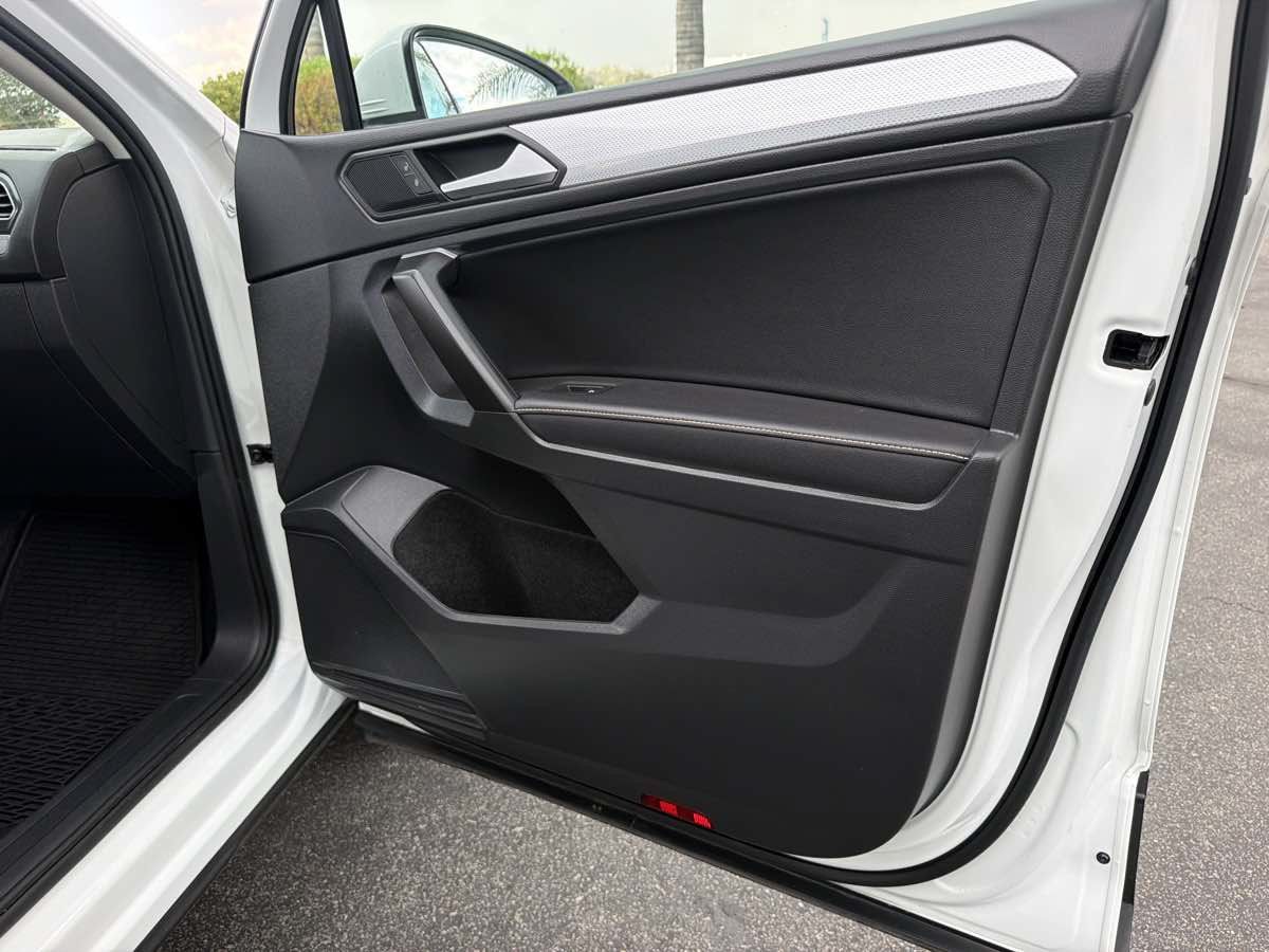 Used 2022 Volkswagen Tiguan S FWD image 22