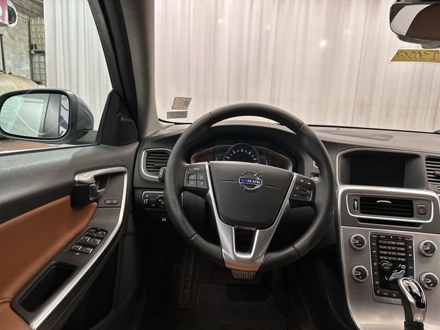 Used 2017 Volvo S60 T5 Inscription AWD/4WD image 14