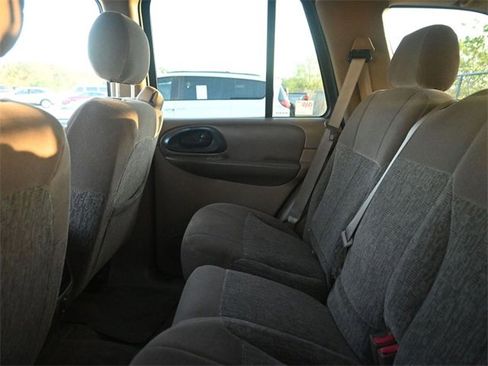Used 2003 Chevrolet TrailBlazer LS w/ Preferred Equipment Group image 9