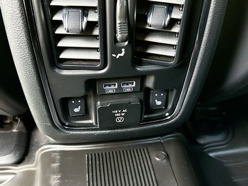 Used 2020 Jeep Grand Cherokee Overland image 26