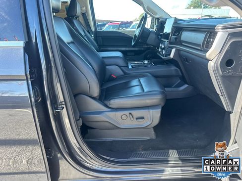 Used 2024 Ford Expedition Max XLT image 13