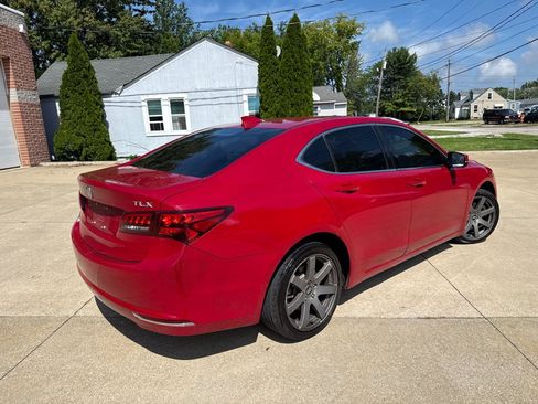 Used 2017 Acura TLX FWD image 6