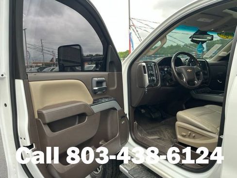 Used 2019 Chevrolet Silverado 2500 LTZ w/ Duramax Plus Package AWD/4WD image 4