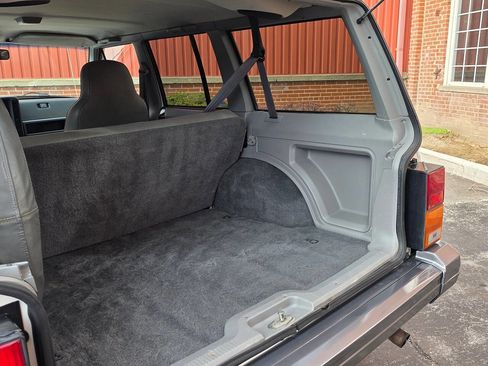 Used 1996 Jeep Cherokee 4WD 4-Door image 12