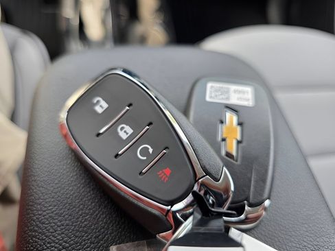 New 2026 Chevrolet TrailBlazer LT w/ LT Cold Weather Package FWD image 24