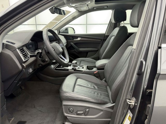 Used 2023 Audi Q5 2.0T Premium Plus AWD/4WD image 17