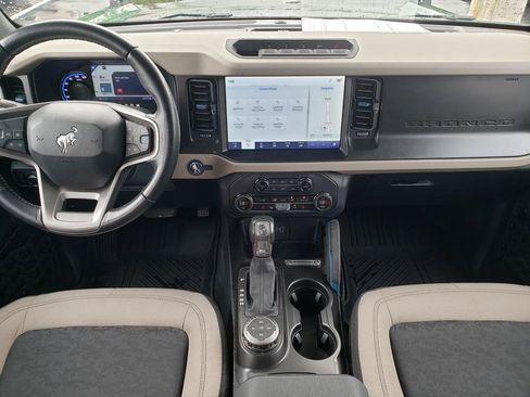 Used 2023 Ford Bronco Wildtrak AWD/4WD image 14