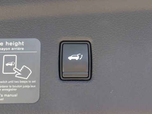 Certified 2022 INFINITI QX50 Luxe image 9