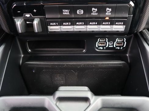 Used 2022 RAM 2500 Limited image 30