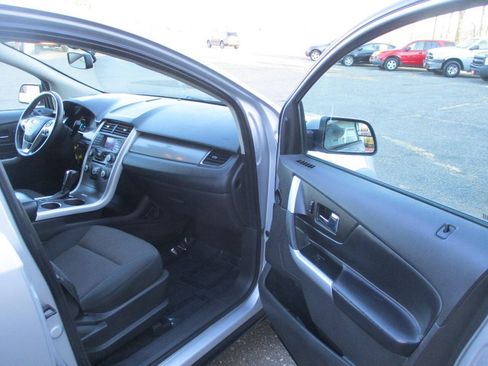 Used 2013 Ford Edge SEL FWD image 23