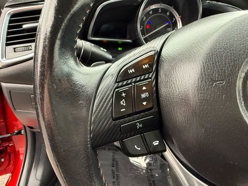 Used 2015 MAZDA MAZDA3 s Grand Touring image 19
