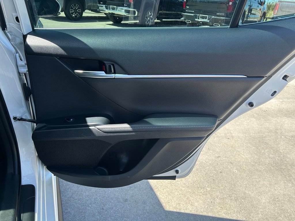 Used 2020 Toyota Camry XSE FWD image 17