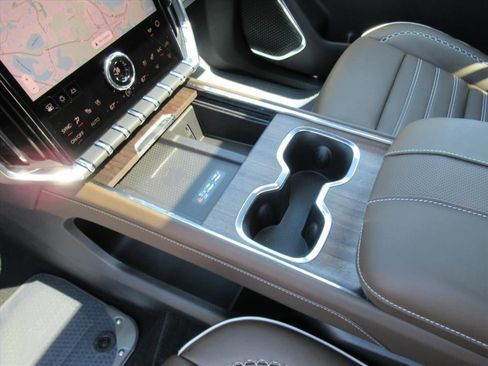 Used 2026 GMC Acadia Denali Ultimate w/ LPO, Floor Liner Package FWD image 20