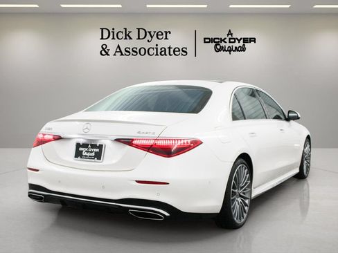 Used 2023 Mercedes-Benz S 580 4MATIC Sedan image 11