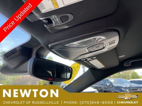 Used 2025 Jeep Compass Latitude AWD/4WD image 22