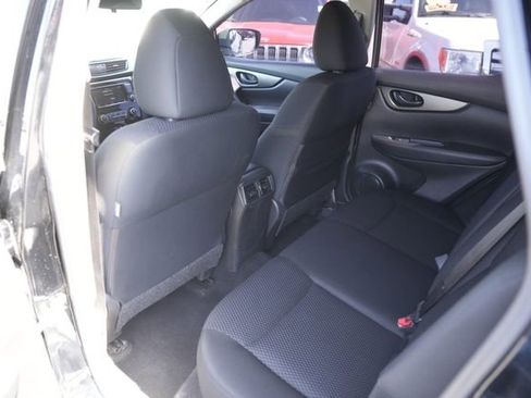 Used 2019 Nissan Rogue Sport S w/ Appearance Package image 11