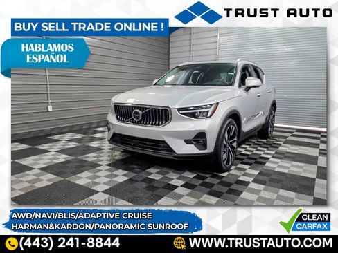 Used 2023 Volvo XC40 B5 Ultimate image 1