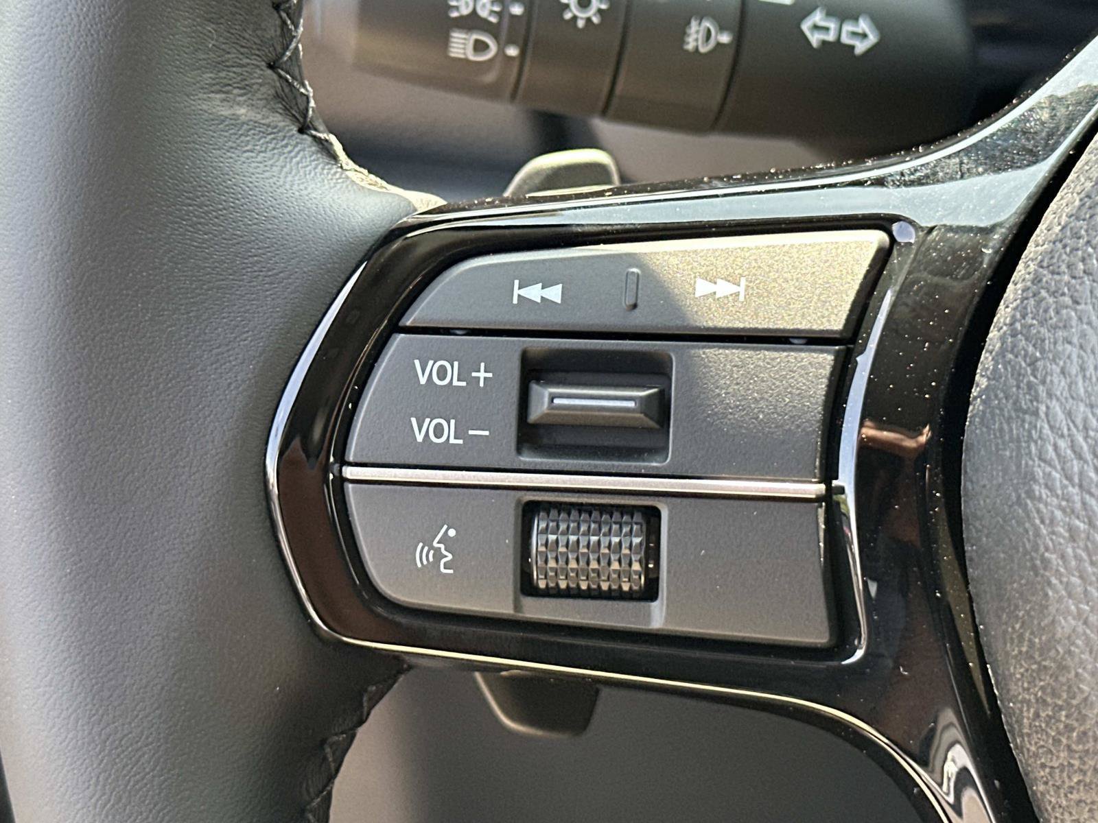 New 2026 Honda Pilot Touring image 19