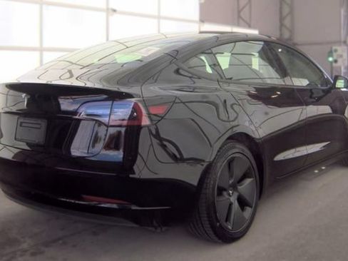 Used 2023 Tesla Model 3 Standard Range RWD image 2