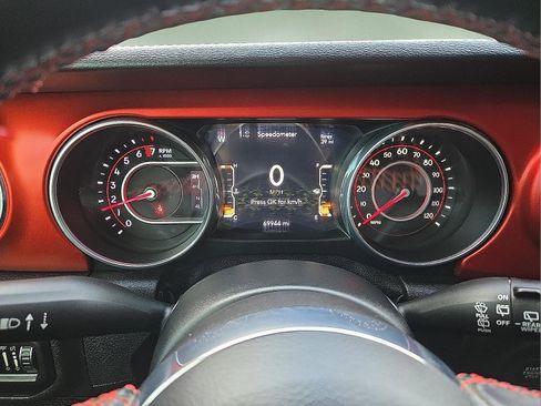 Used 2018 Jeep Wrangler Unlimited Rubicon AWD/4WD image 23
