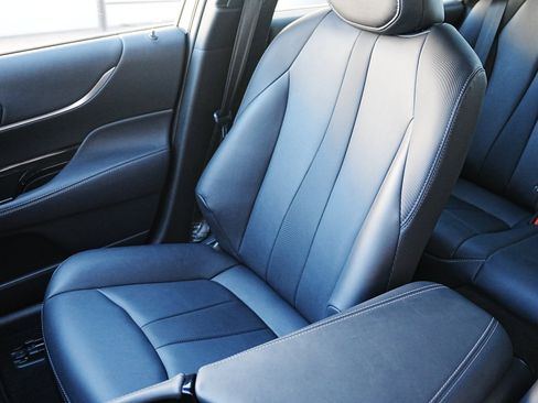 Used 2023 Toyota Mirai XLE w/ Advanced Technology Package image 11