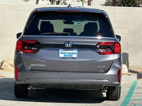 New 2026 Honda Odyssey Elite image 5