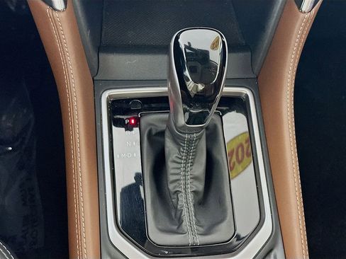 Used 2022 Subaru Forester Touring image 23