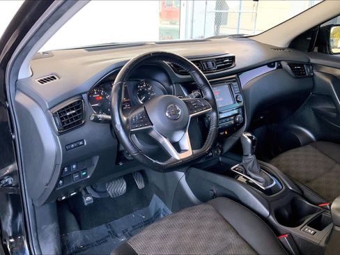 Used 2022 Nissan Rogue Sport SV image 18