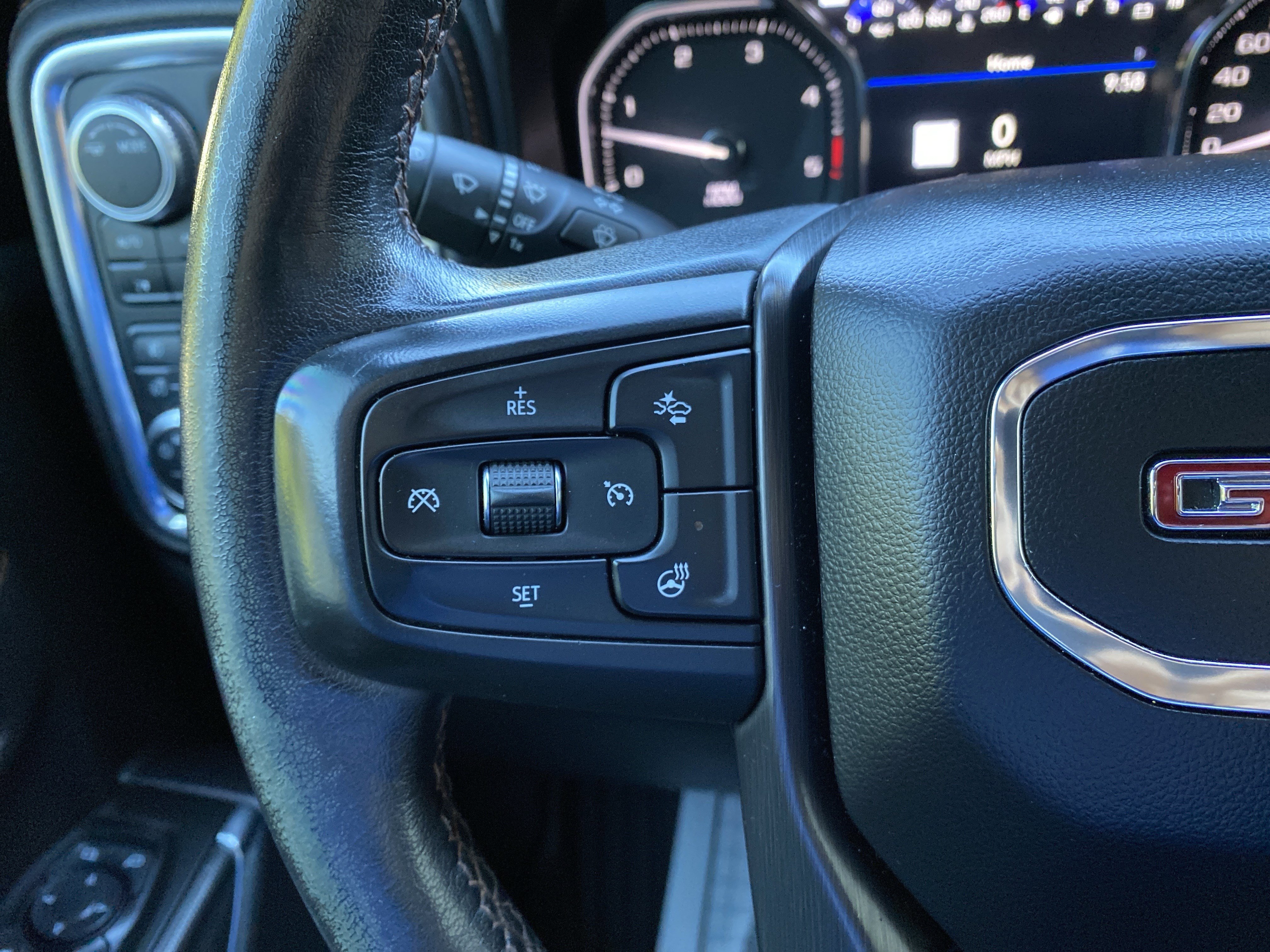 Used 2021 GMC Sierra 2500 AT4 w/ AT4 Premium Plus Package AWD/4WD image 21