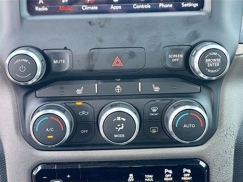 Used 2021 RAM 1500 Big Horn AWD/4WD image 15