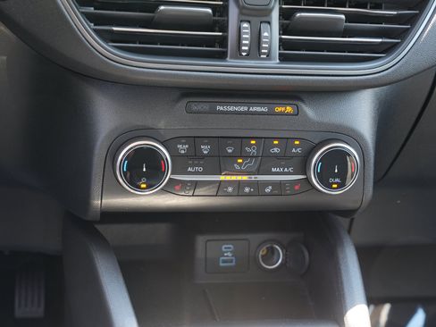 Used 2023 Ford Escape Active AWD/4WD image 26