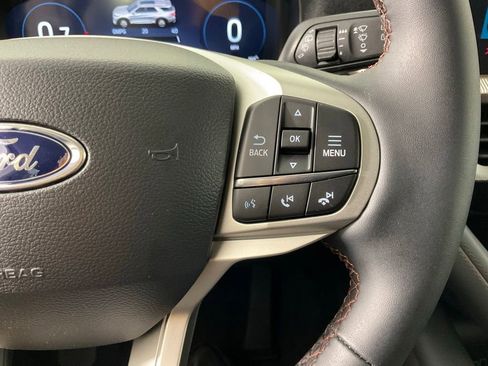 New 2026 Ford Explorer Active RWD image 26