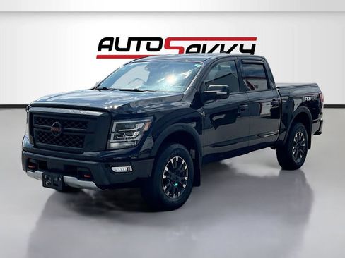 Used 2022 Nissan Titan PRO-4X w/ Pro-4x Convenience Package AWD/4WD image 3