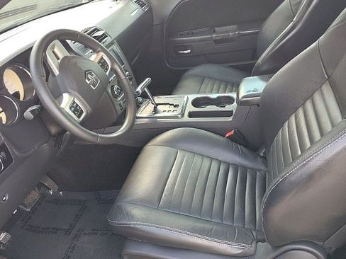 Used 2012 Dodge Challenger R/T RWD image 19