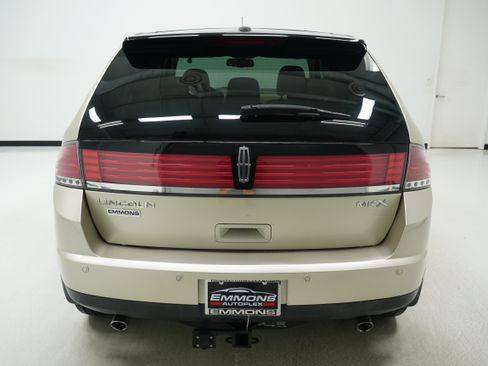 Used 2010 Lincoln MKX 2WD image 5