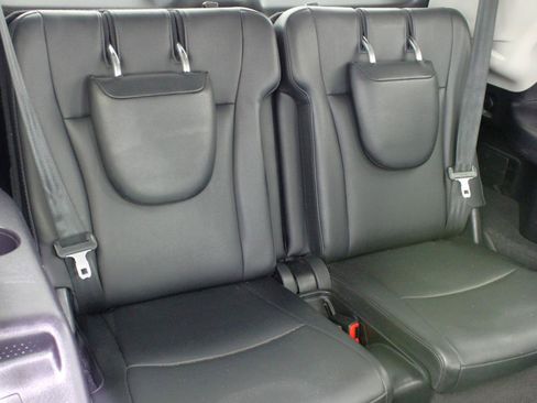 Used 2011 Toyota Highlander SE w/ Tow Pkg FWD image 46