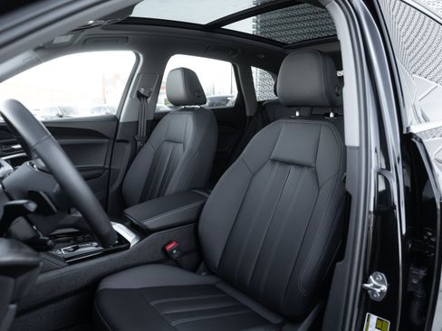 Certified 2025 Audi Q5 Premium w/ Convenience Package AWD/4WD image 22