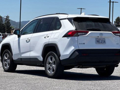 Used 2025 Toyota RAV4 XLE FWD image 7