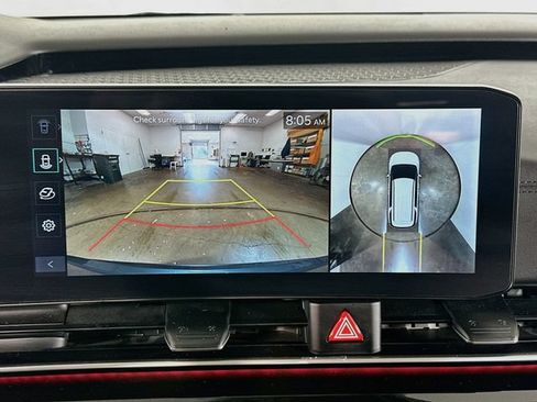 Used 2025 Kia Carnival SX Prestige FWD image 28