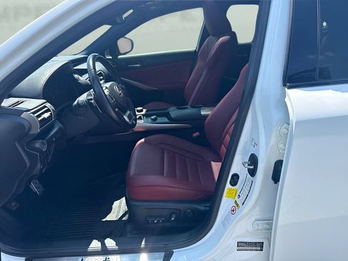 Used 2016 Lexus IS 200t w/ F Sport Package RWD image 5