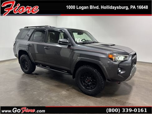 Used 2022 Toyota 4Runner TRD Off-Road Premium AWD/4WD image 1