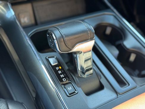 Used 2022 Ford F150 Lariat w/ Equipment Group 502A High image 25