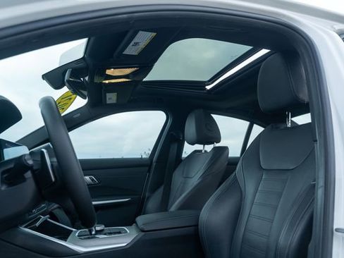 Used 2021 BMW M340i xDrive M340i xDrive w/ Driving Assistance Package image 12