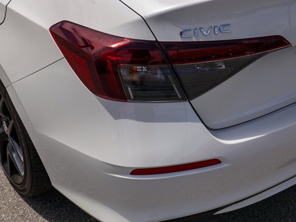 Used 2025 Honda Civic Sport image 7