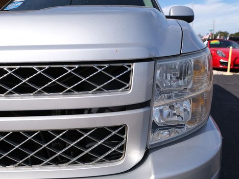 Used 2012 Chevrolet Silverado 2500 LT w/ Z71 Appearance Package image 9